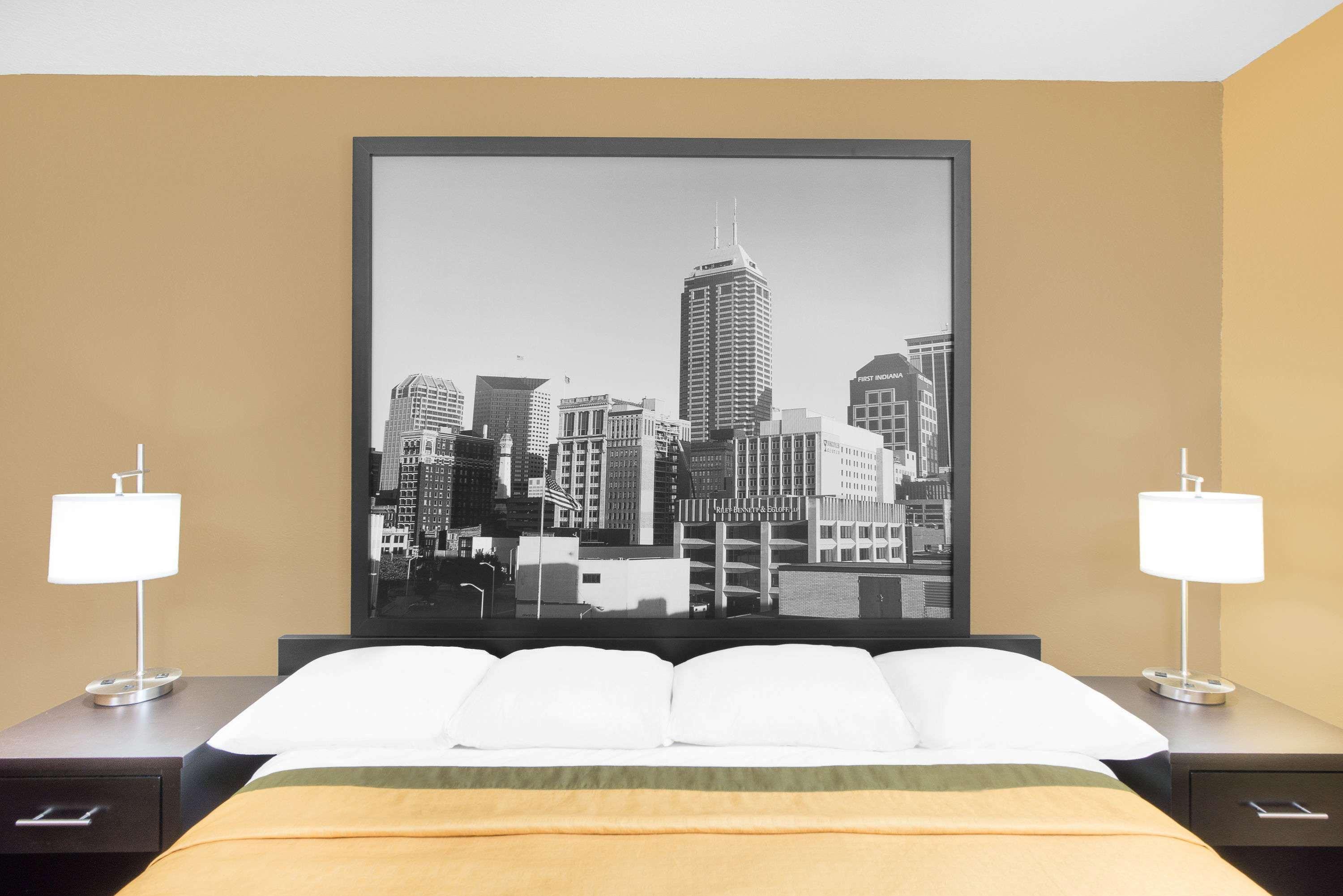 Super 8 By Wyndham Terre Haute Esterno foto